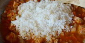 плов на сковороде со свининой