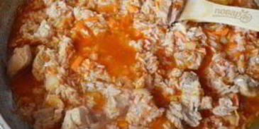 плов на сковороде со свининой