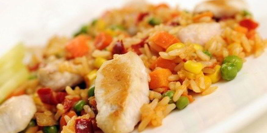 Рецепт плова с курицей и овощами в мультиварке