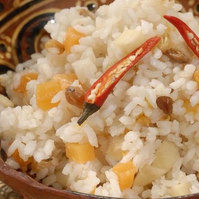 Плов с тыквой и яблоками