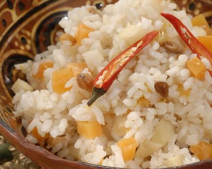 Плов с тыквой и яблоками