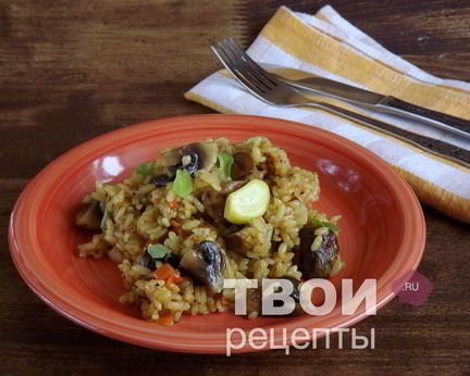 Постный плов с грибами