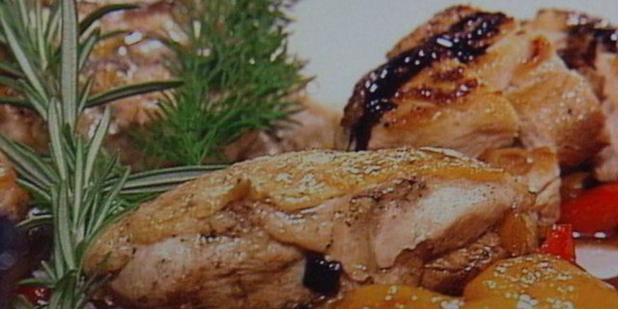 Рецепт куриного филе с овощным рагу под бальзамическим соусом