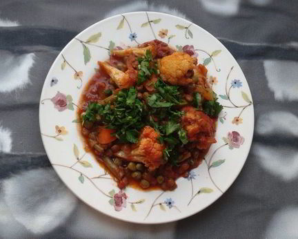 Овощное рагу с чечевицей