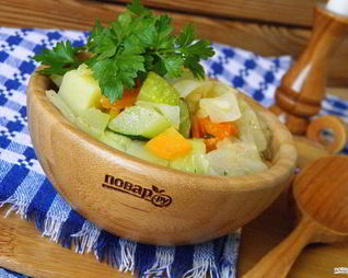 Овощное рагу в мультиварке