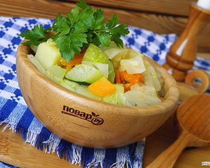 Овощное рагу в мультиварке