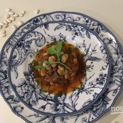 Рагу из белой фасоли с говядиной и травами