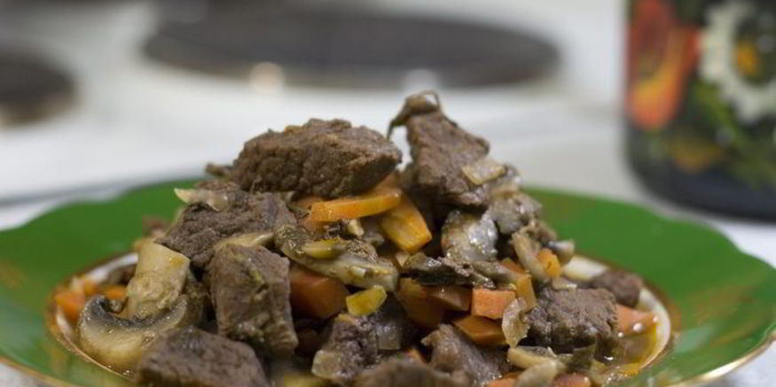 Рецепт рагу из говядины с грибами