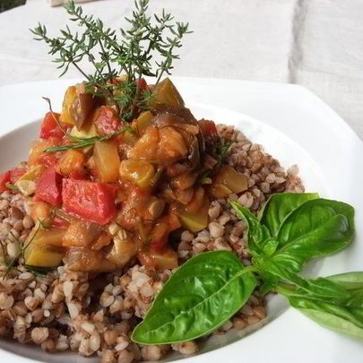 Рататуй с гречневой кашей