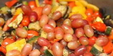 рататуй с виноградом