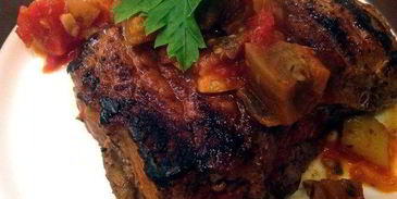 стейк с гарниром рататуй