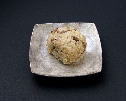 Биточки из грибного ризотто и моцареллы