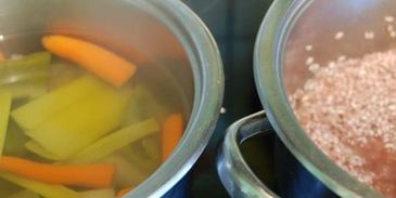 красное ризотто с горгонцоловым соусом