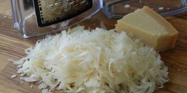 красное ризотто с горгонцоловым соусом