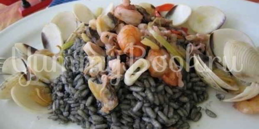 Рецепт ризотто черного с дарами моря