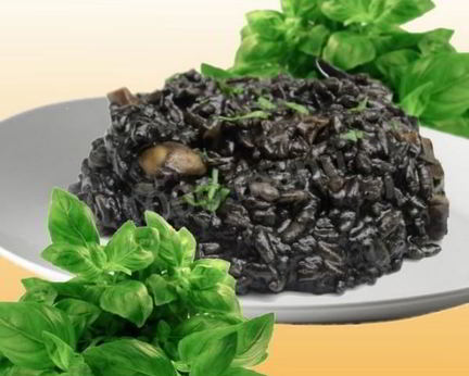 Ризотто с чернилами каракатицы