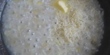 ризотто с луком-пореем и лимонной крошкой