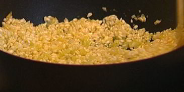 ризотто с сельдереем, ветчиной и пармезаном