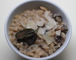 Ризотто с шампиньонами и луком