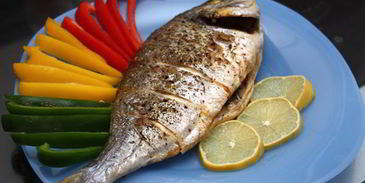 дорада с розмарином