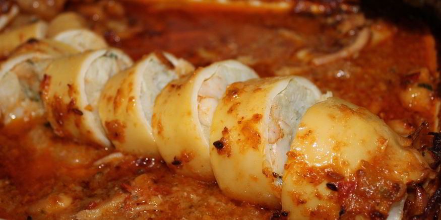 Рецепт фаршированных тушек кальмаров