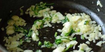 кальмары в томатном соусе