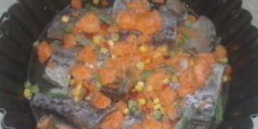 минтай под майонезом в духовке