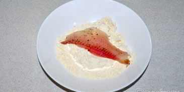 рыба под овощным соусом