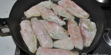 рыба под овощным соусом