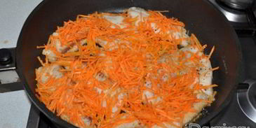 рыба под овощным соусом