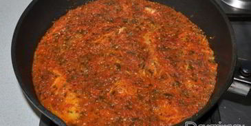 рыба под овощным соусом