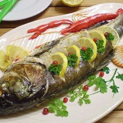 Рыба в духовке со сметаной