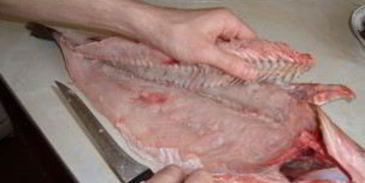 судак фаршированный целиком