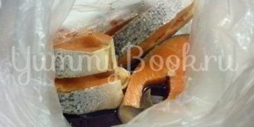 запеченная семга с брынзой и помидорами