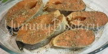 запеченная семга с брынзой и помидорами