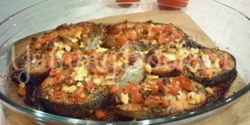 запеченная семга с брынзой и помидорами