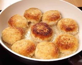 Рыбные клецки в сливочном соусе