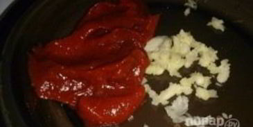 куриный шашлык в томатном соусе