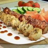 Рецепт Куриных шашлычков на шпажках Красное и белое