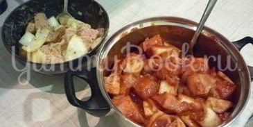 куриные шашлычки на шпажках красное и белое