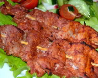 Шашлычки из свинины на шпажках в духовке