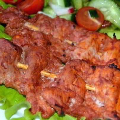 Шашлычки из свинины на шпажках в духовке