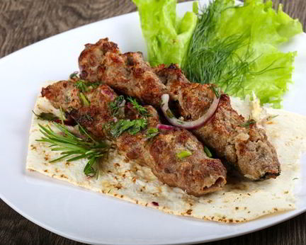 Шашлык из баранины с бальзамическим уксусом и розмарином