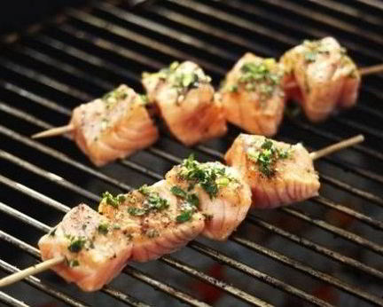 Шашлык из рыбы на мангале
