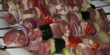 шашлык из свинины с киви