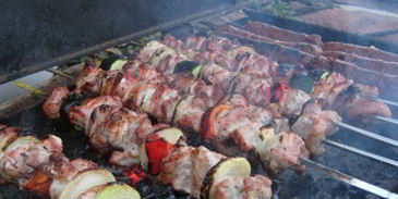 шашлык из свинины с киви