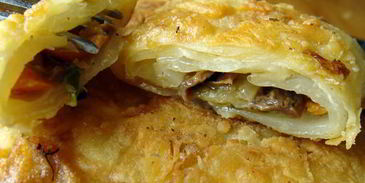 капустный шницель с грибами и овощами