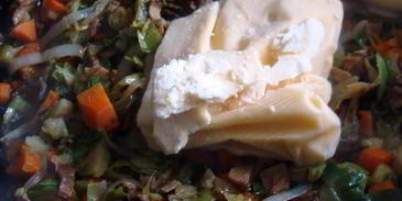 капустный шницель с грибами и овощами