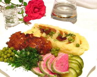 Шницель по-министерски с маслом