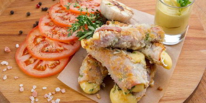 Рецепт шницеля с сыром в беконе